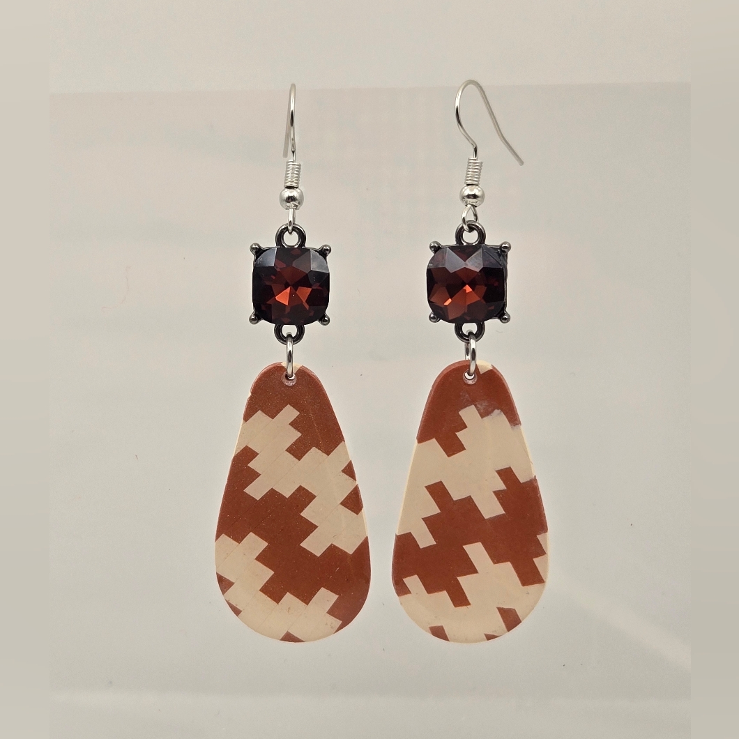 #B140- Elegant Brown And Cream Drop Earrings